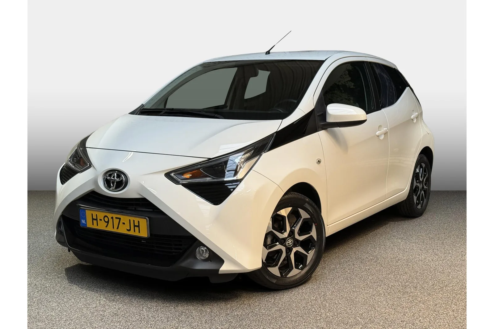 Toyota Aygo (2020) — foto 1