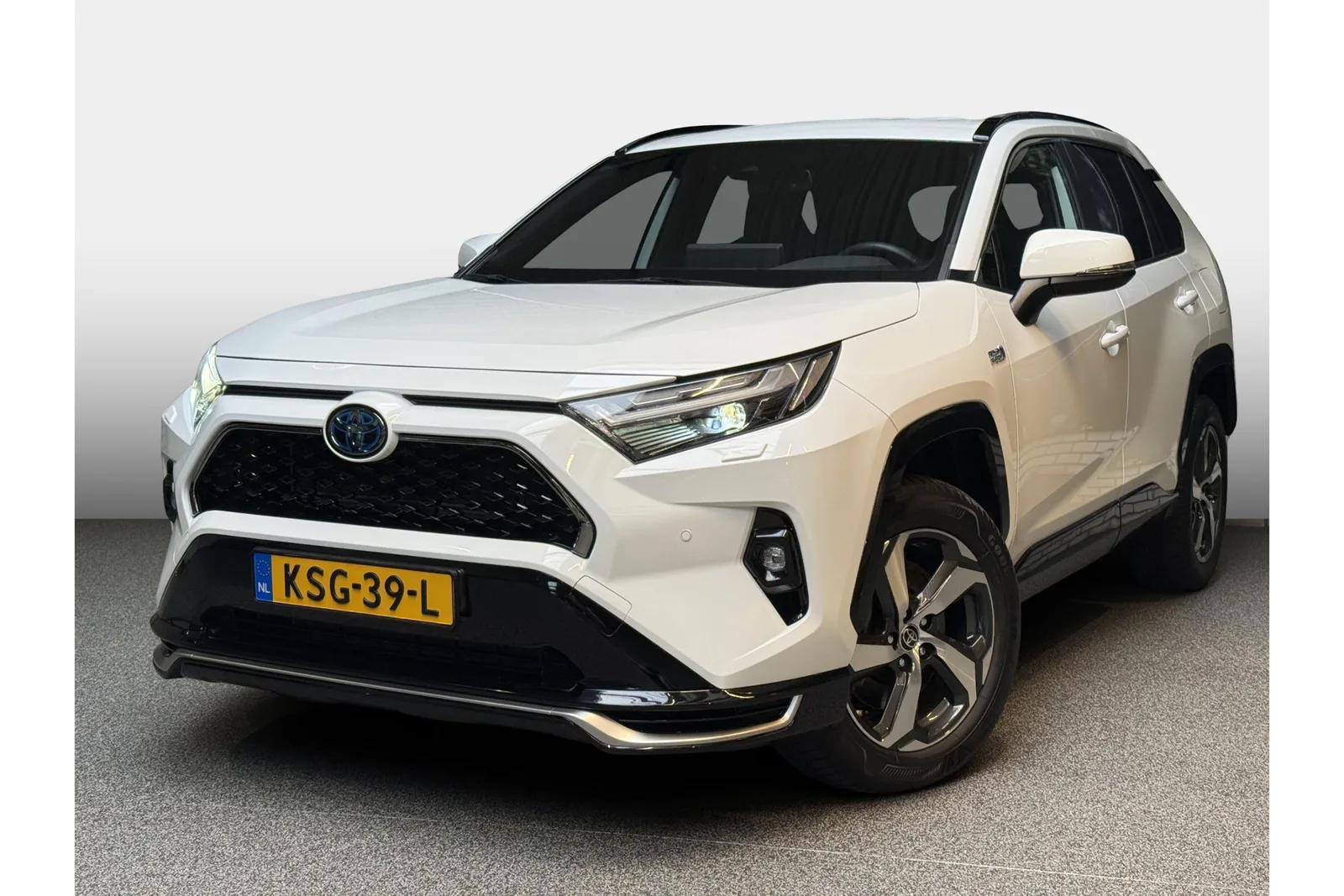 Toyota RAV4 (2024) — foto 1