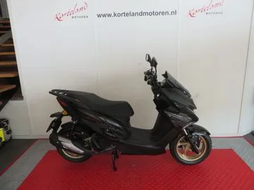 Vespa GTS (2026) — foto 1