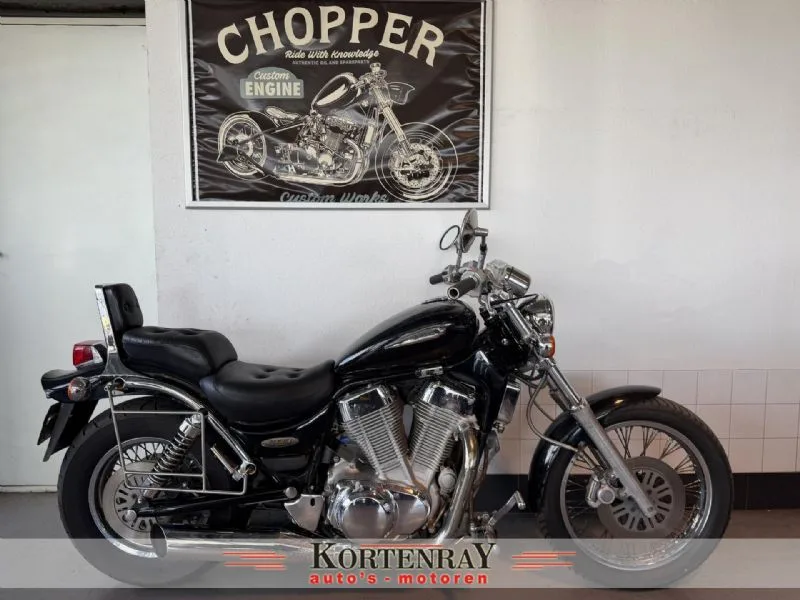 Suzuki VS 1400 Intruder (1999) — foto 1