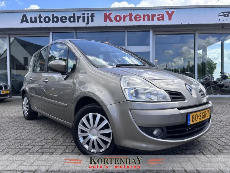 Renault Grand Modus (2011) — foto 1