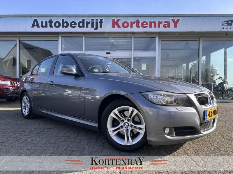 BMW 3-Serie (2011) — foto 1