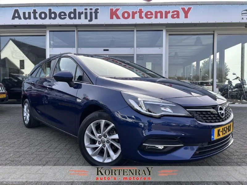 Opel Astra (2020) — foto 1