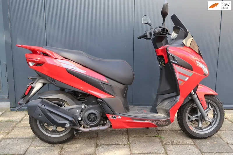 Aprilia SXR Bromscooter 50 (2022)