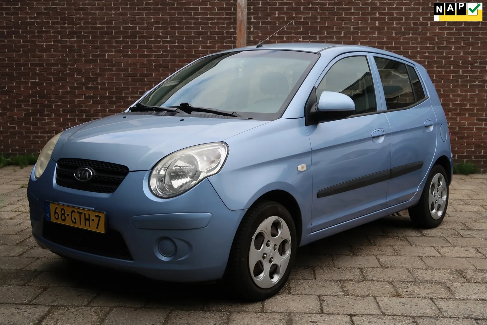 Kia Picanto (2008) — foto 1