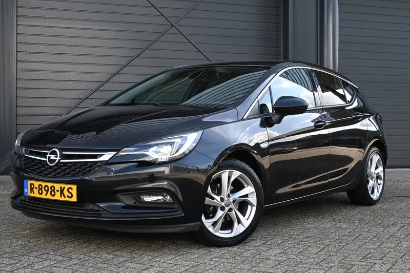 Opel Astra (2016)