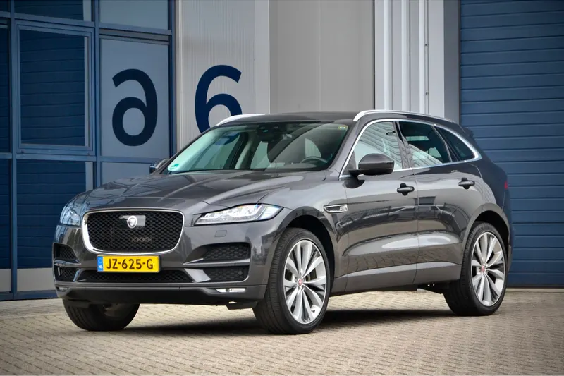 Jaguar F-Pace (2016)