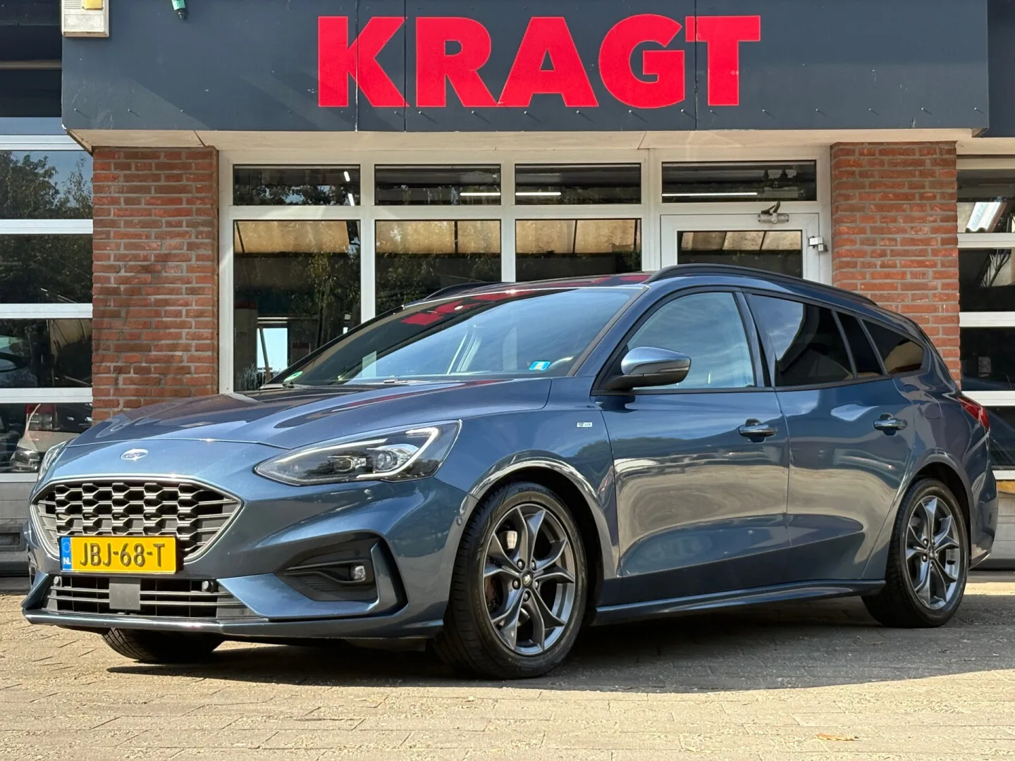 Ford Focus (2021) — foto 1