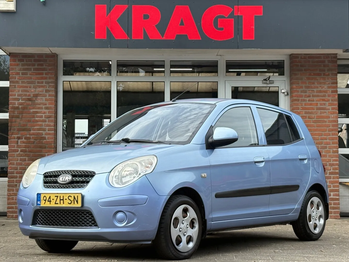 Kia Picanto (2008) — foto 1