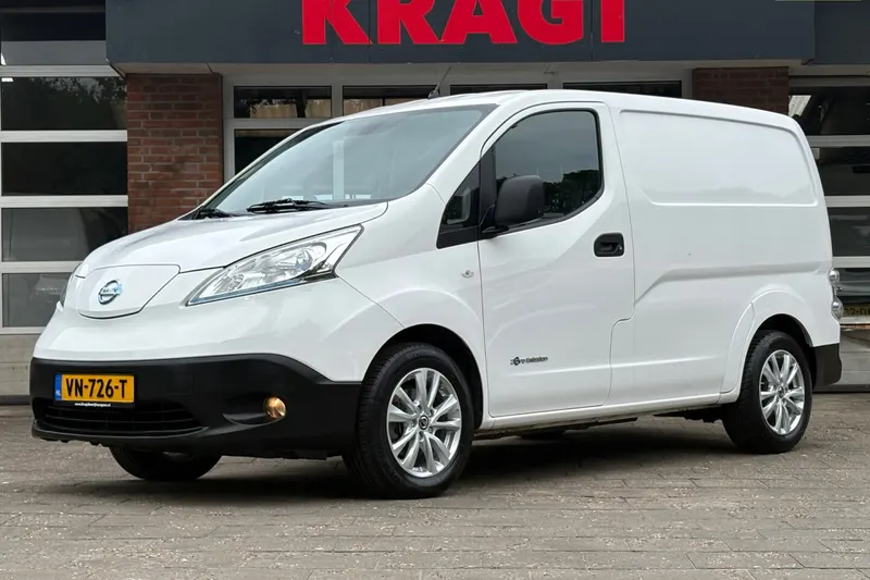 Nissan E-NV200 (2015)