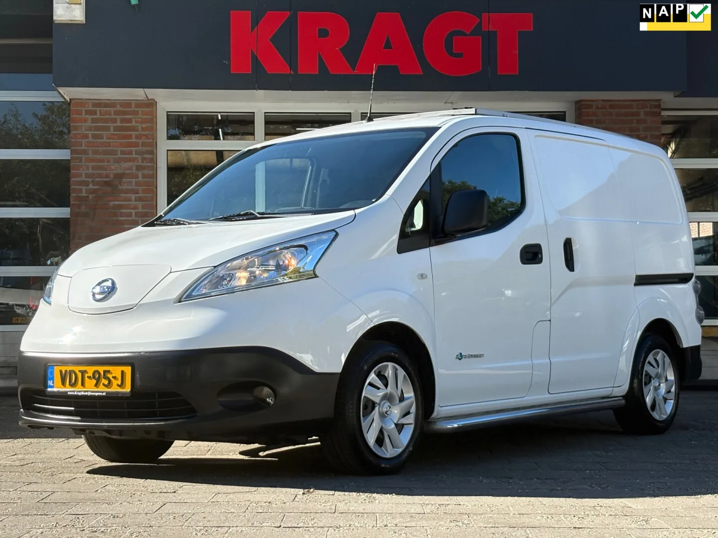 Nissan e-NV200 Van (2020) — foto 1