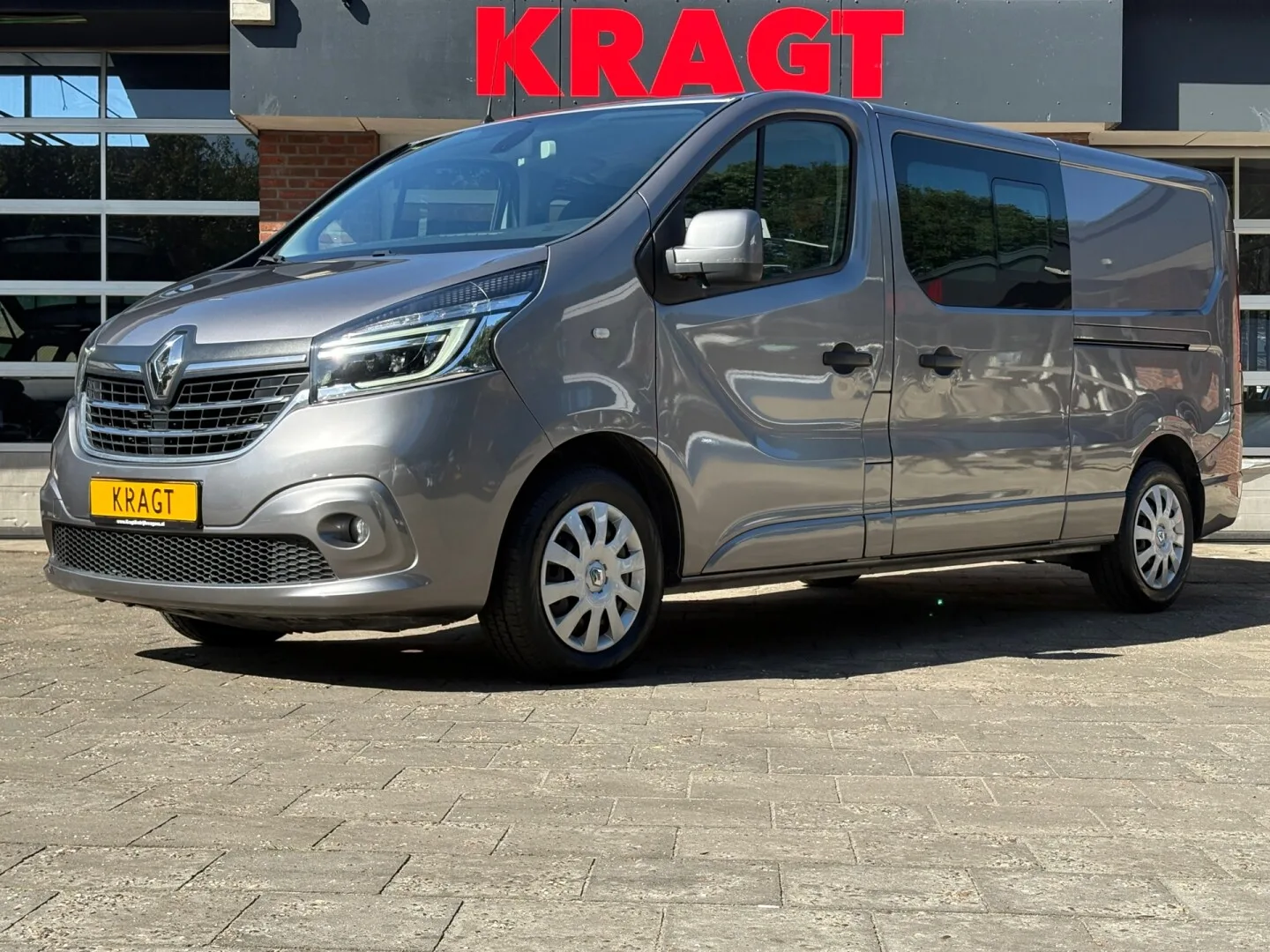 Renault Trafic (2020) — foto 1