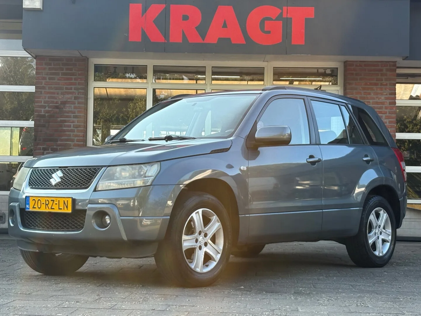 Suzuki Grand Vitara (2005) — foto 1