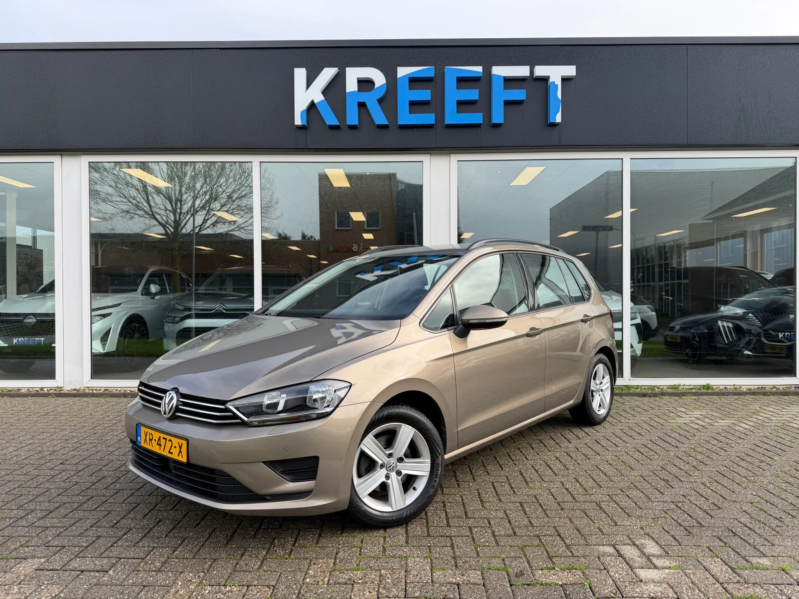 Volkswagen Golf Sportsvan (2015) — foto 1