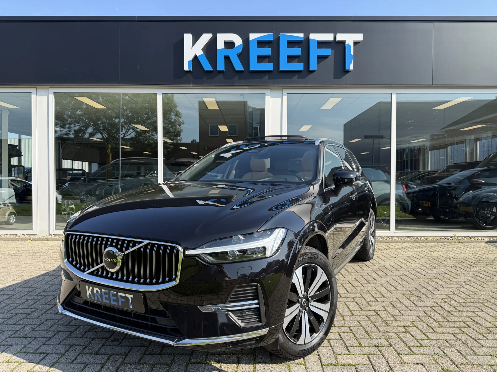 Volvo XC60 (2023) — foto 1
