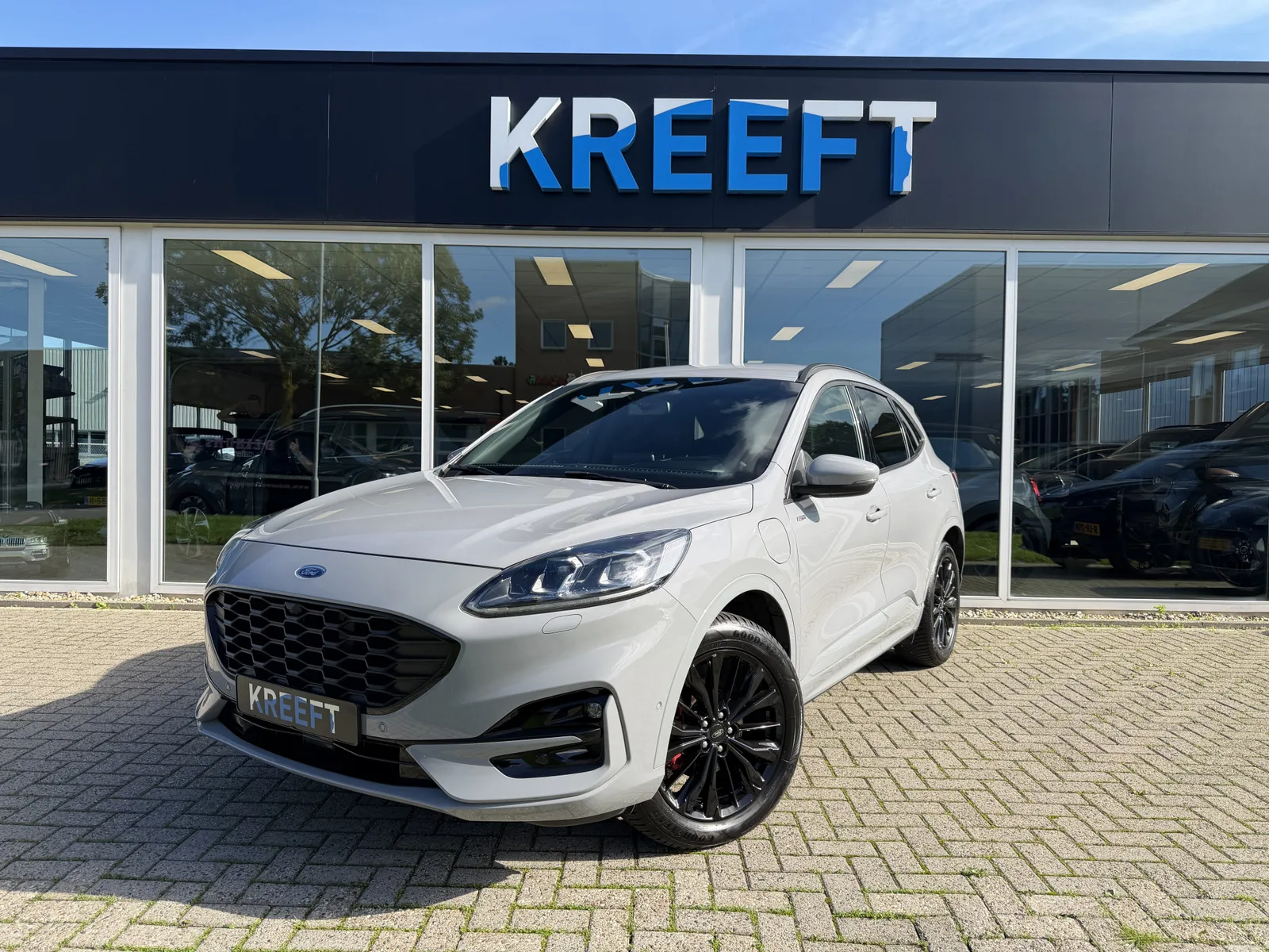 Ford Kuga (2023) — foto 1