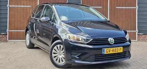 Volkswagen Golf Sportsvan (2015) — foto 1