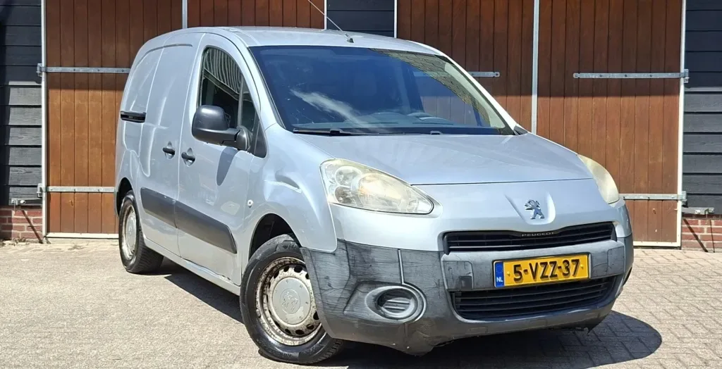 Peugeot Partner (2012) — foto 1