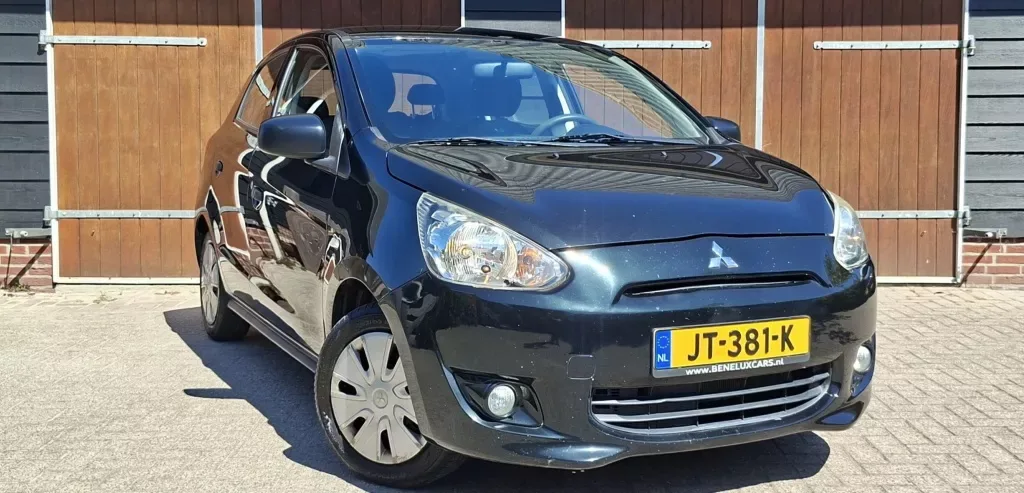 Mitsubishi Space Star (2015) — foto 1