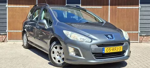 Peugeot 308 (2011) — foto 1
