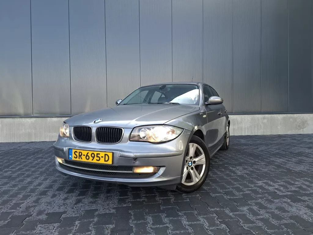 BMW 1-Serie (2009) — foto 1