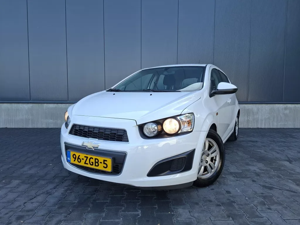 Chevrolet Aveo (2012) — foto 1