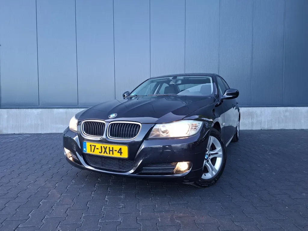 BMW 3-Serie (2009) — foto 1