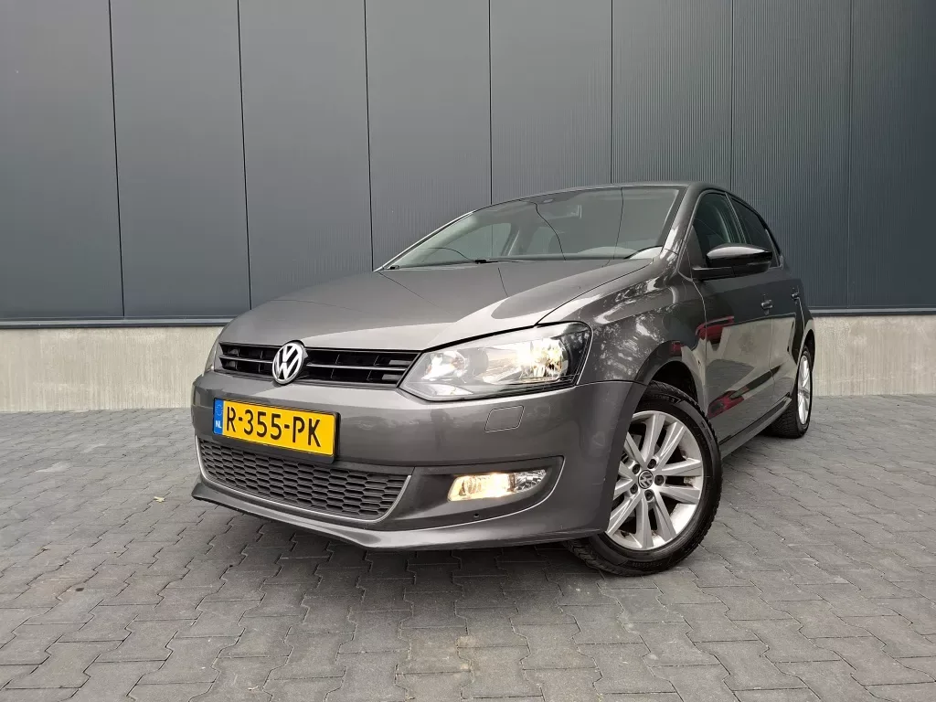 Volkswagen Polo (2011) — foto 1