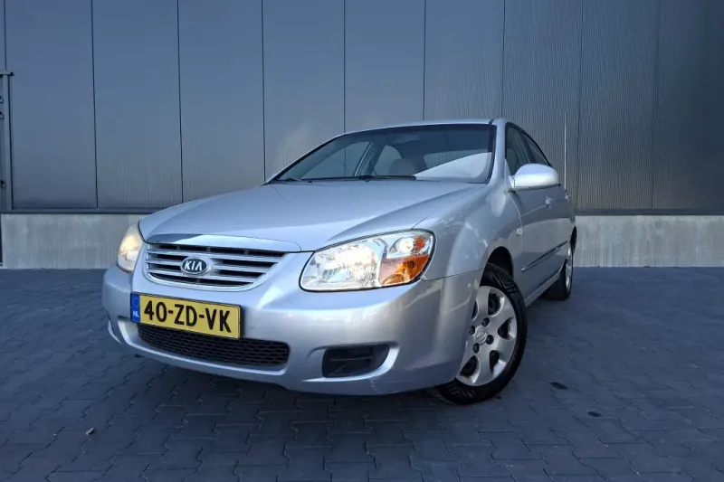 Kia Cerato (2008)