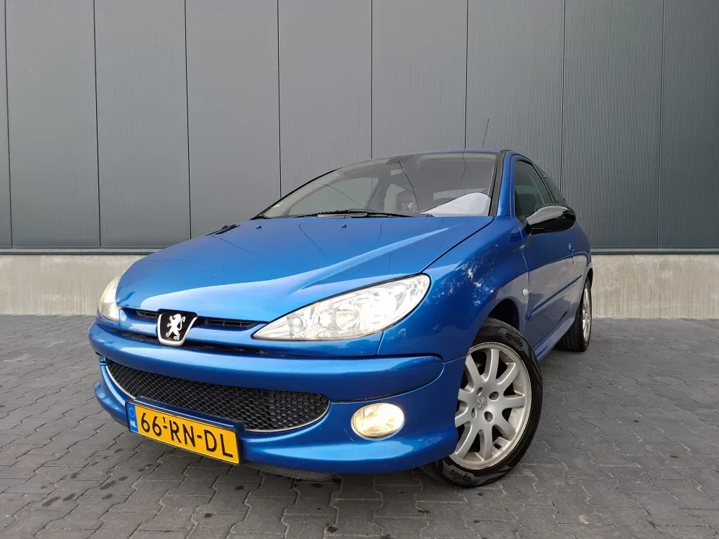 Peugeot 206 (2005) — foto 1