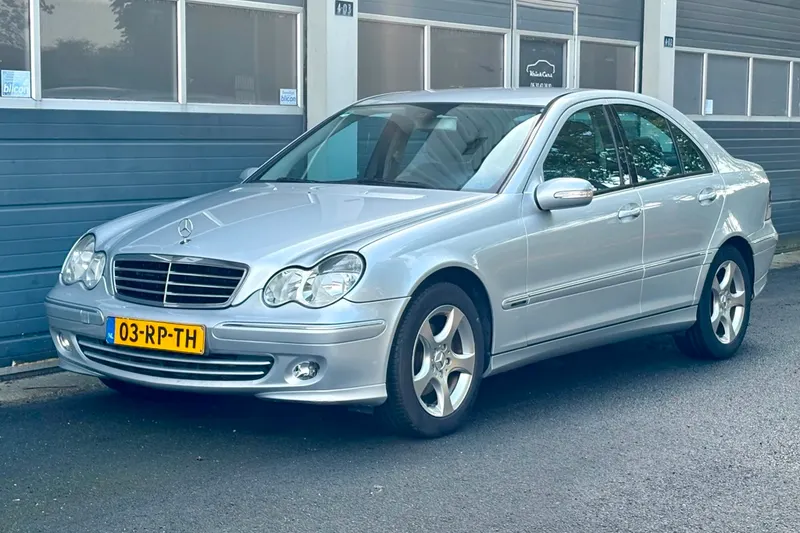 Mercedes-Benz C-Klasse (2005)