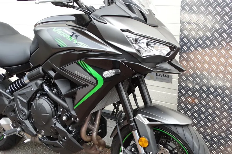 Kawasaki Versys 650 650BIJ (2025)