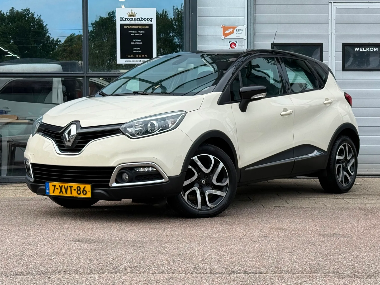 Renault Captur (2014) — foto 1