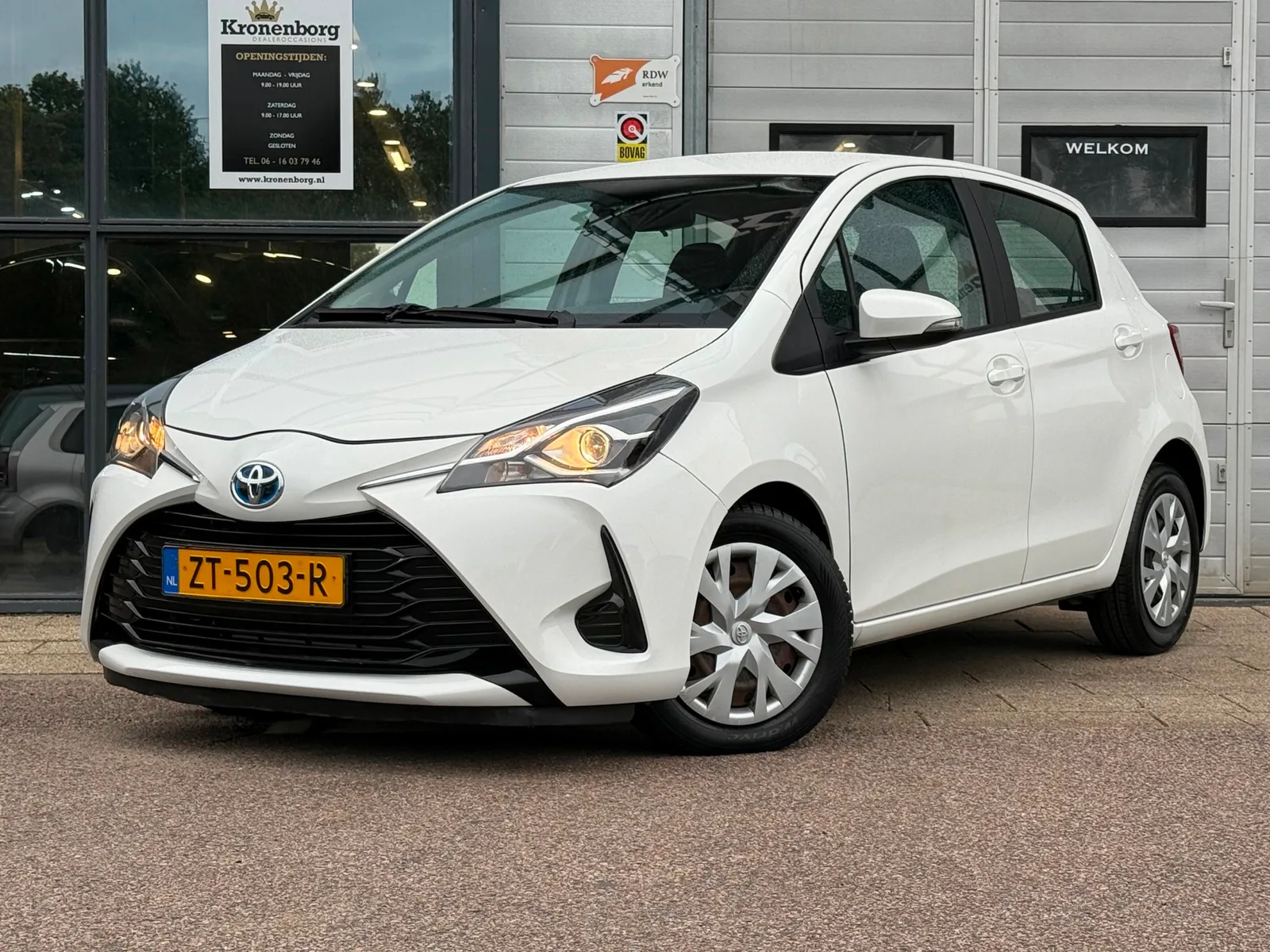 Toyota Yaris (2019) — foto 1