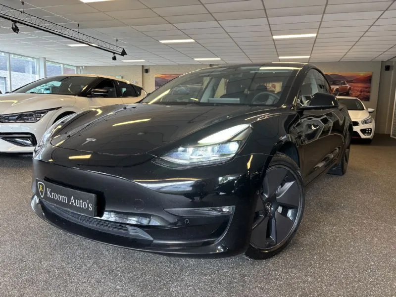 Tesla Model 3 (2022) — foto 1
