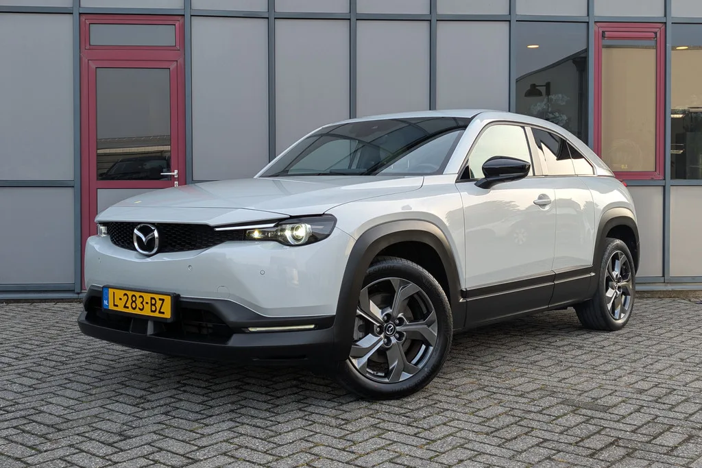 Mazda MX-30 (2020) — foto 1