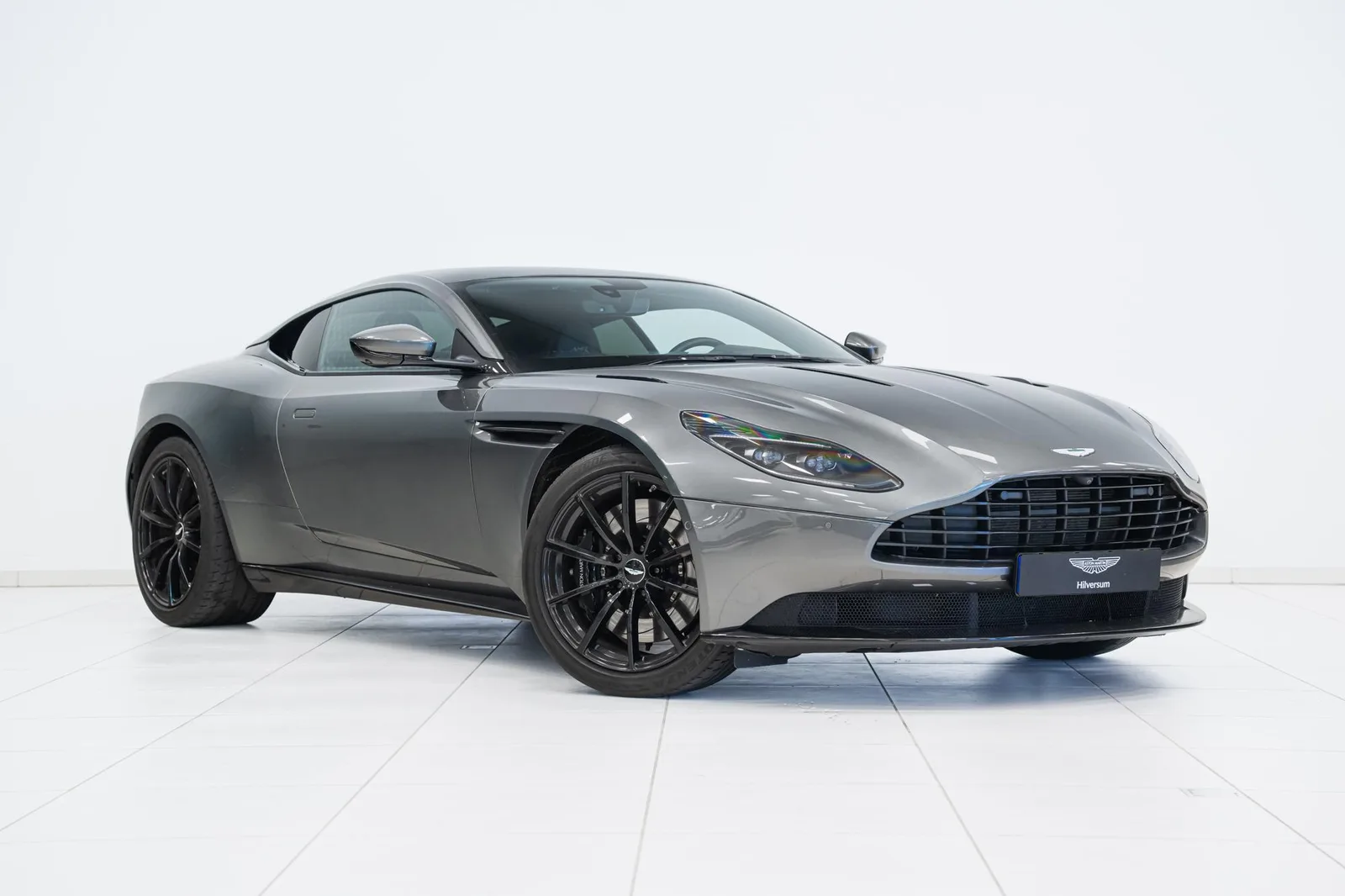 Aston Martin DB11 (2020) — foto 1
