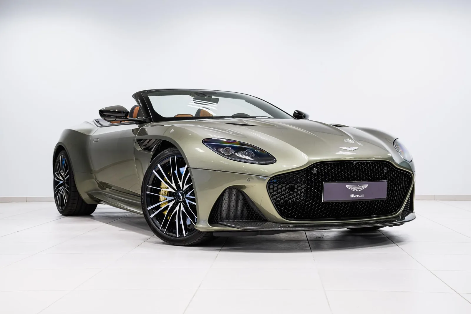 Aston Martin DBS (2021) — foto 1