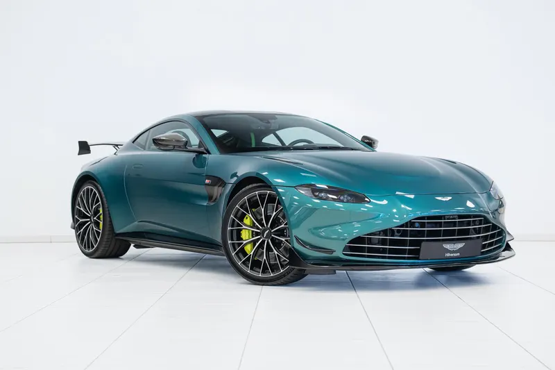 Aston Martin Vantage (2022)