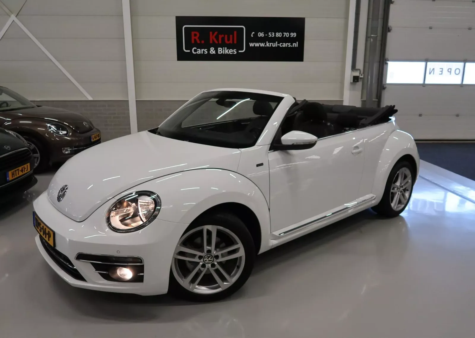 Volkswagen Beetle (2017) — foto 1