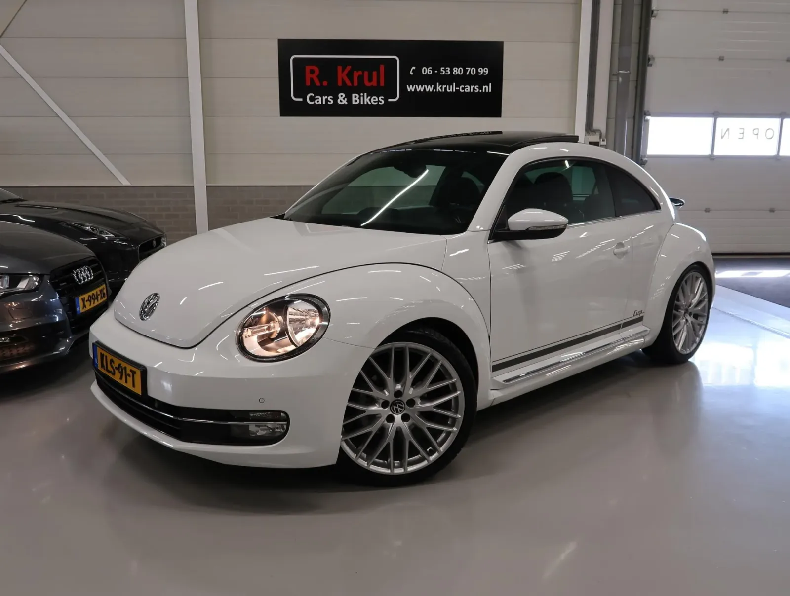 Volkswagen Beetle (2015) — foto 1