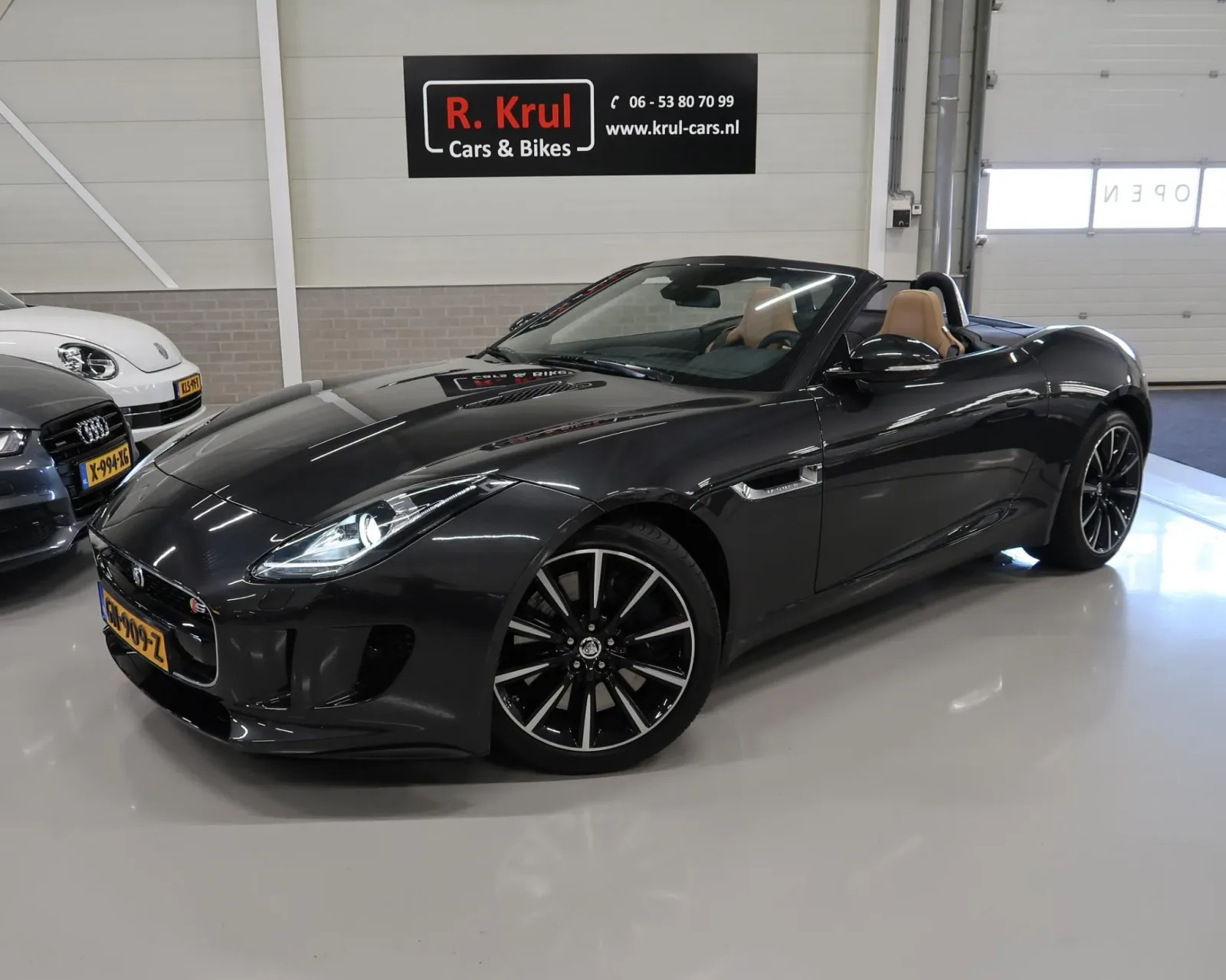 Jaguar F-Type (2015) — foto 1
