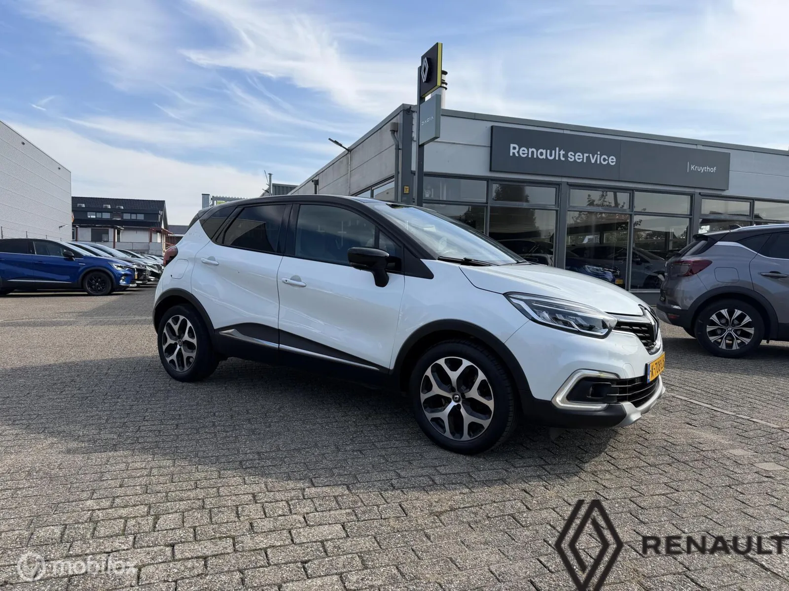 Renault Captur (2018) — foto 1