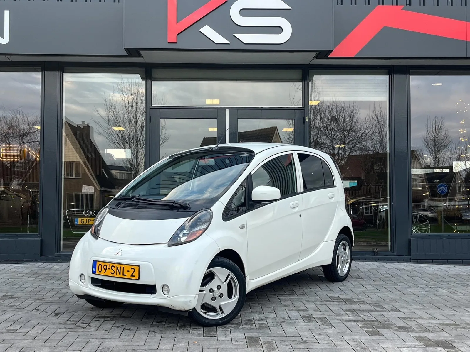 Mitsubishi i-MiEV (2011) — foto 1