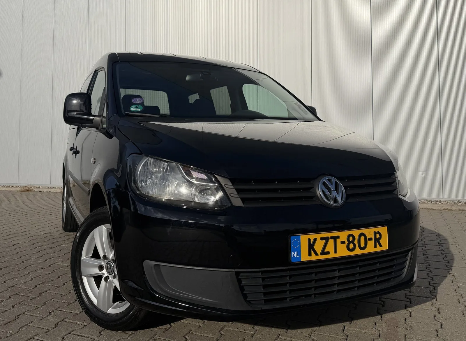 Volkswagen Caddy (2012) — foto 1