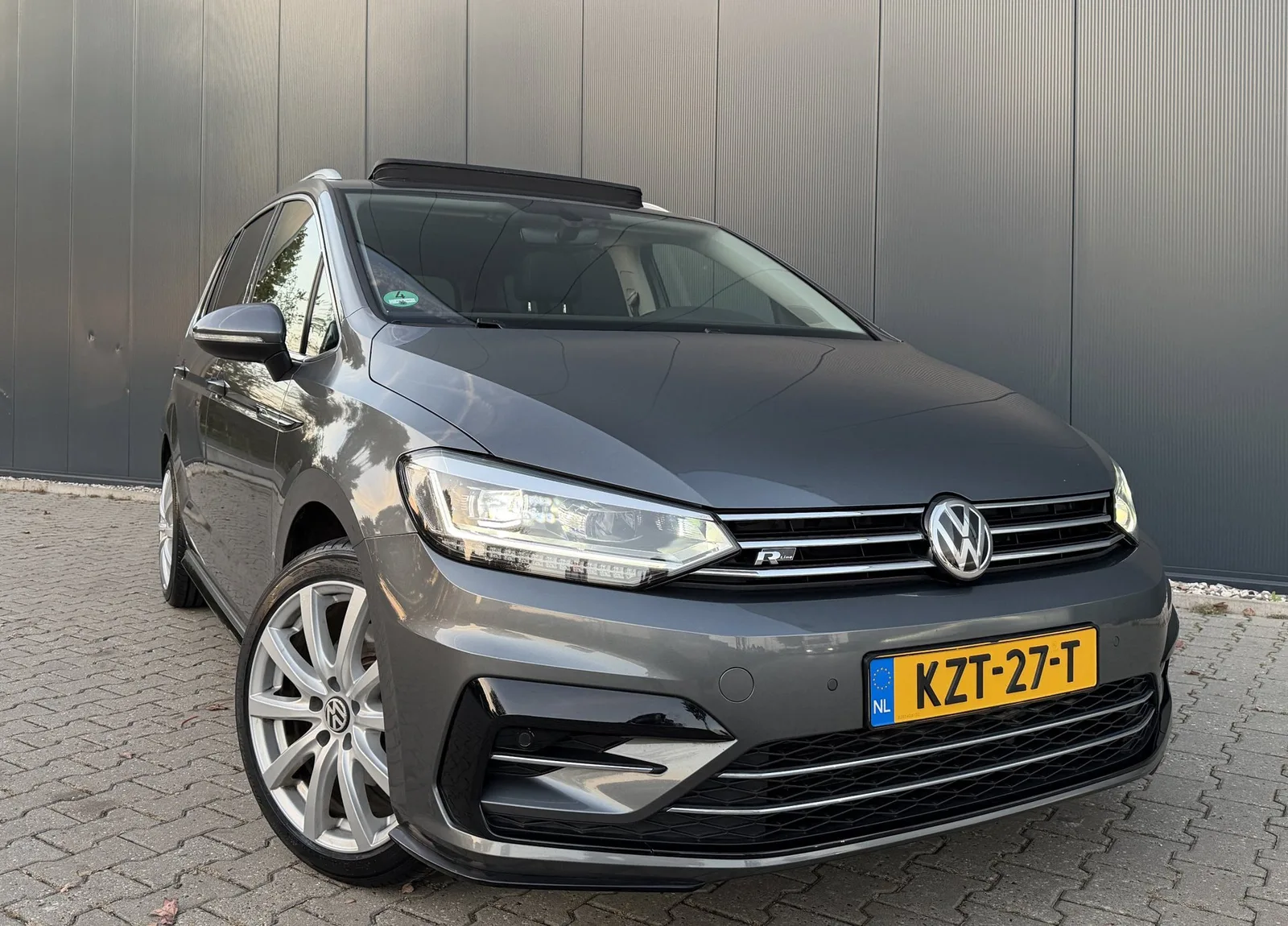 Volkswagen Touran (2018) — foto 1