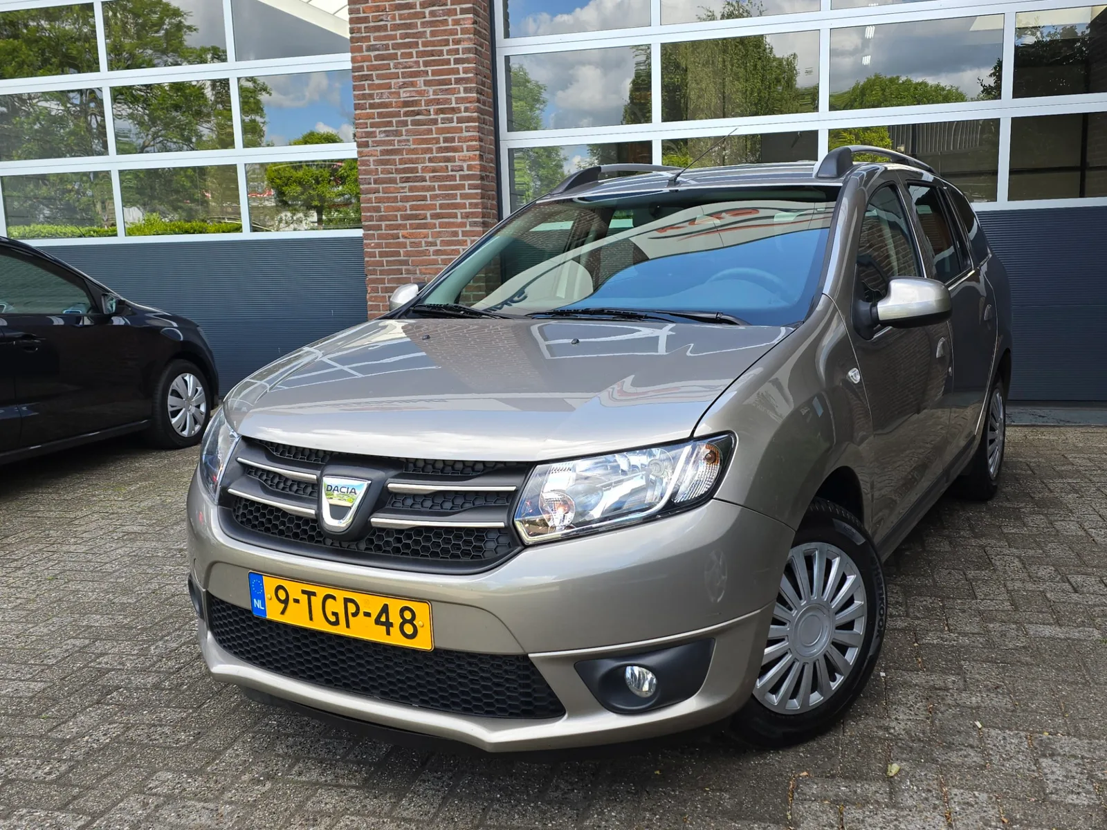 Dacia Logan MCV (2014) — foto 1