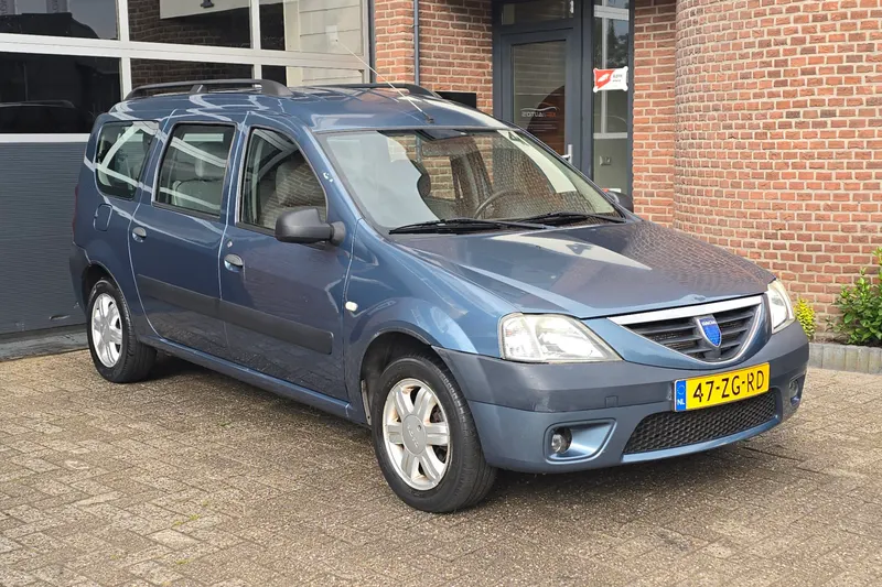 Dacia Logan MCV (2008)