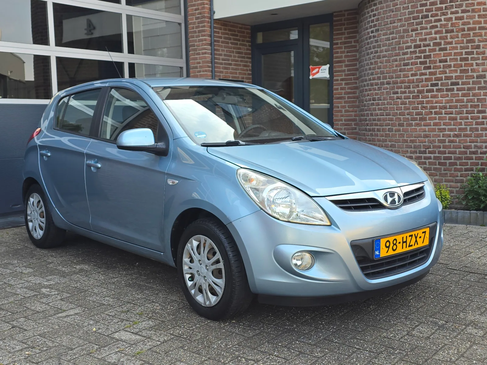 Hyundai i20 (2009) — foto 1