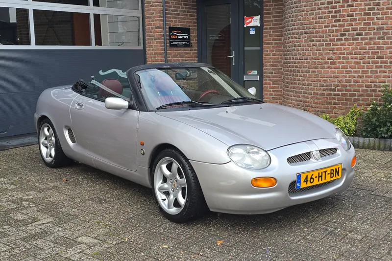 MG F (2000)